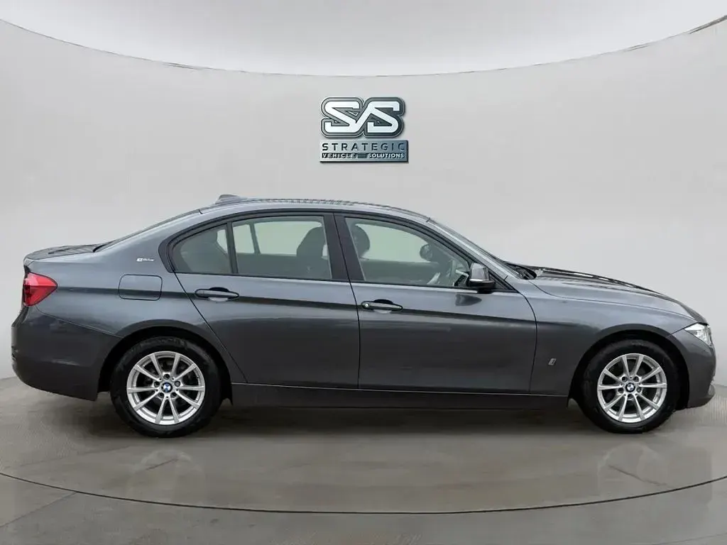 Used BMW 330e Comfort Edition 2017 Grey Sedan