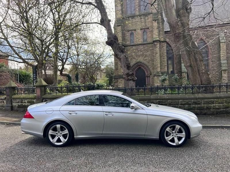 Used Mercedes CLS320 221 HP (162 kW) 2008 Silver Coupe
