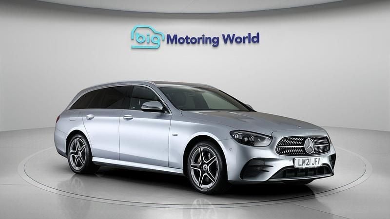 Used Mercedes E300 AMG line 302 HP (222 kW) 2021 Silver Estate