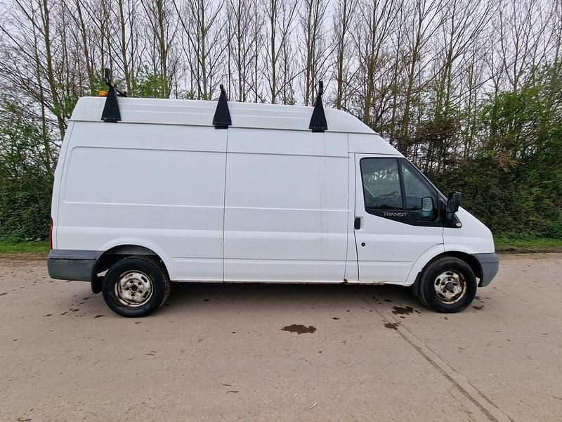 Used Ford Transit 125 HP (91 kW) 2013 White Van