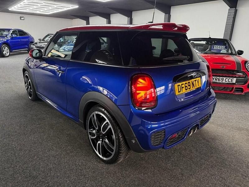 Usado Mini John Cooper Works Sport 231 CV (169 kW) 2019 Azul Utilitario