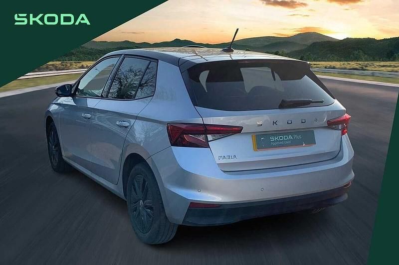 Used Skoda Fabia Colour Edition 85 HP (62 kW) 2024 Brilliant silver metallic black magic pearl effect Hatchback