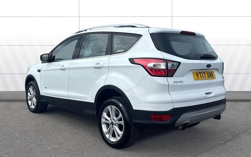Begagnad Ford Kuga Titanium 182 HK (133 kW) 2017 Vit SUV