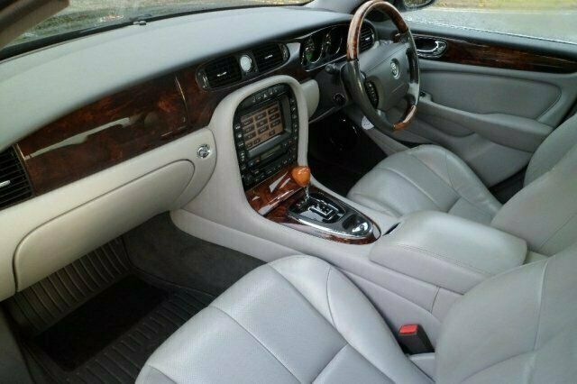 Used Jaguar XJ6 240 HP (176 kW) 2004 Sedan