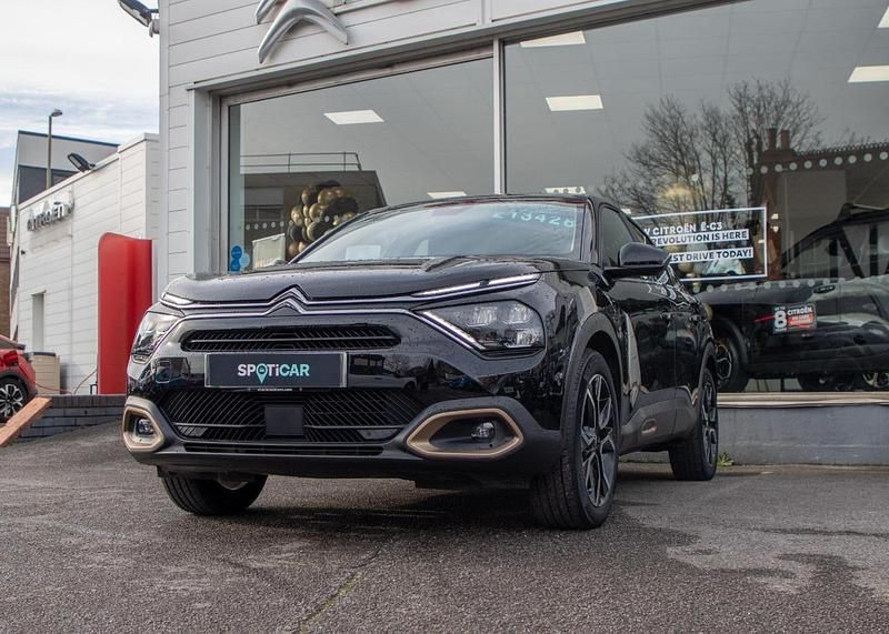 Used Citroën e-C4 98 kW (134 HP) 2023 Black Hatchback