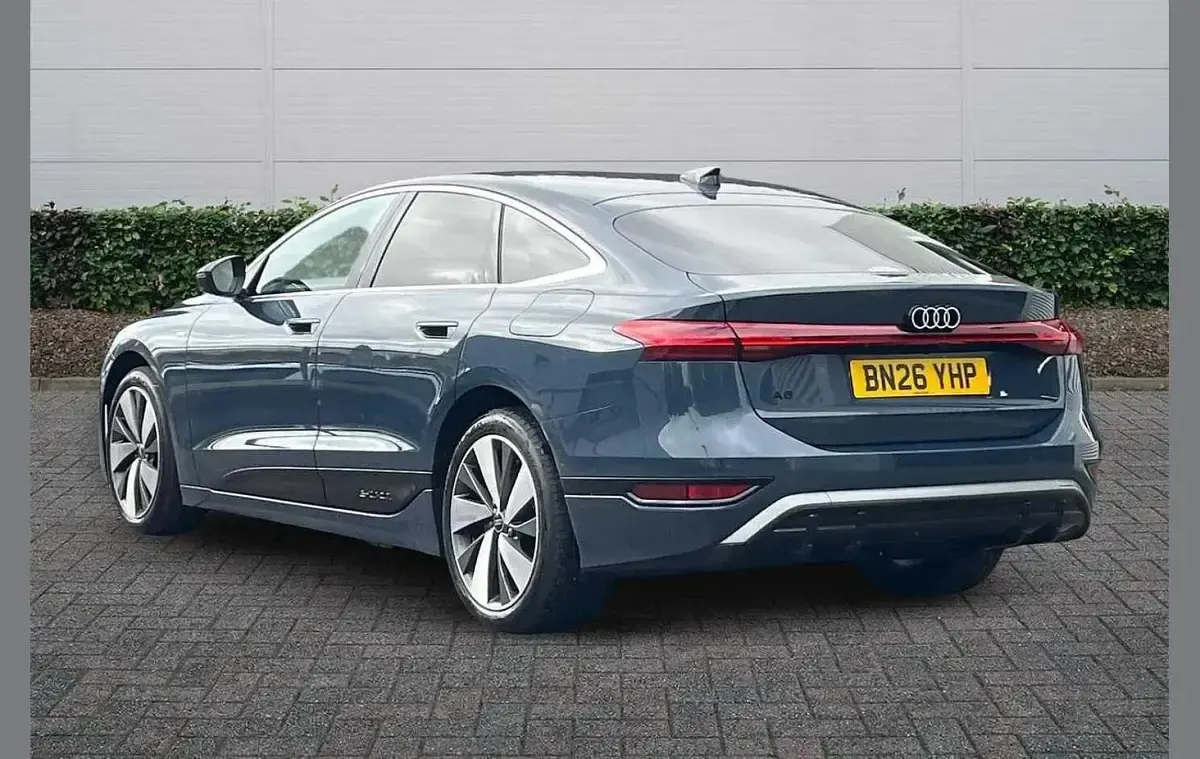 New Audi A6 e-tron S-Line 210 kW (286 HP) 2026 Blue Hatchback
