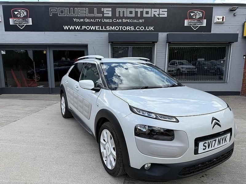 White Used 2017 Citroën C4 Cactus Hatchback | £5,295 (Fair price) - Image 1/3
