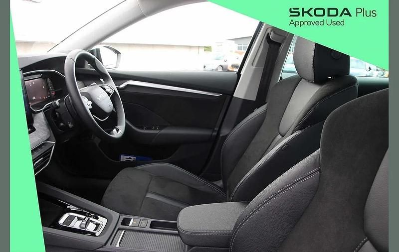 Used Skoda Octavia SE L 147 HP (108 kW) 2025 Black magic pearl effect Estate