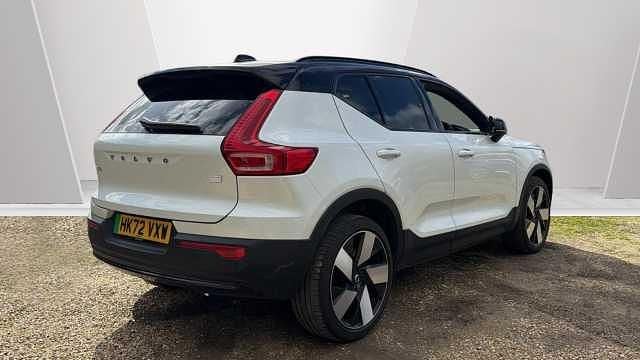 Used Volvo XC40 Ultimate 169 kW (231 HP) 2022 Crystal white SUV