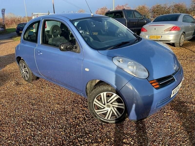 Used Nissan Micra SE 79 HP (58 kW) 2004 Blue Hatchback