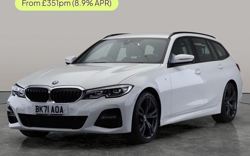 Used 2022 BMW 320 M Sport Estate | £22,206 (Fair price) - Image 1/2