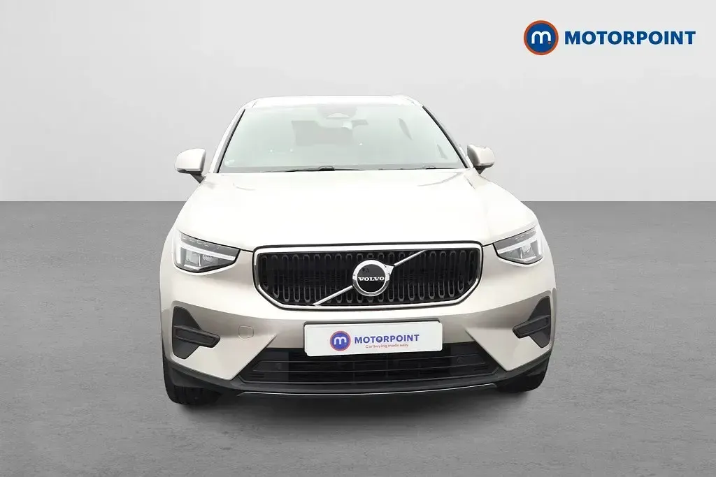 Używany Volvo XC40 Core 2024 Złoty SUV