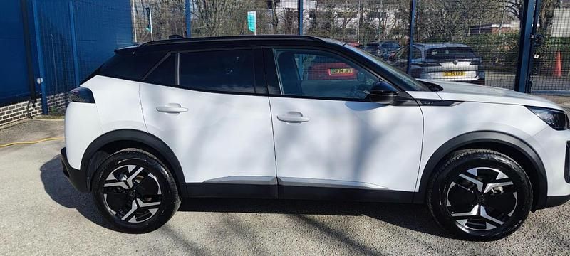 Used Peugeot 2008 GT 134 HP (98 kW) 2025 White SUV