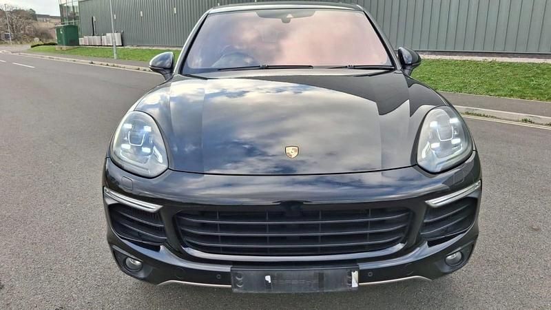 Used Land Rover Range Rover Velar 2021 Grey SUV