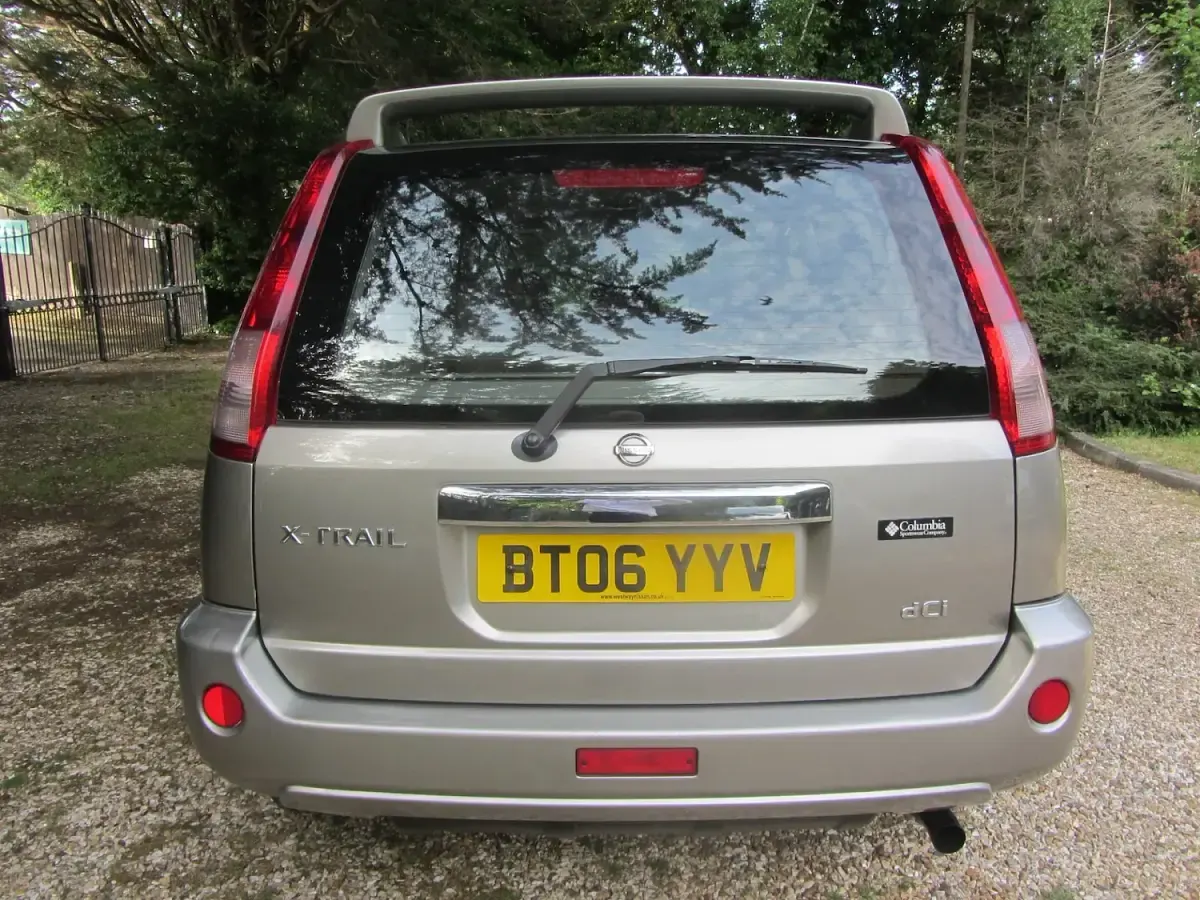 Used Nissan X-Trail 136 HP (100 kW) 2006 Metallic silver SUV
