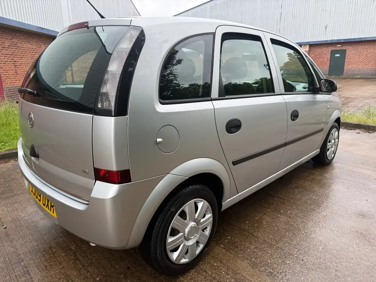 Used Vauxhall Meriva 2009 Silver MPV