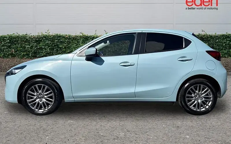 Used Mazda 2 Exclusive-Line 116 HP (85 kW) 2024 Blue Hatchback