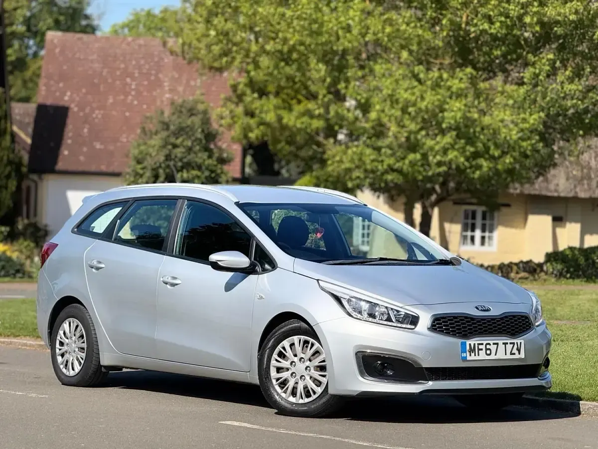 Used Kia Ceed Sportswagon 2017 Silver Estate