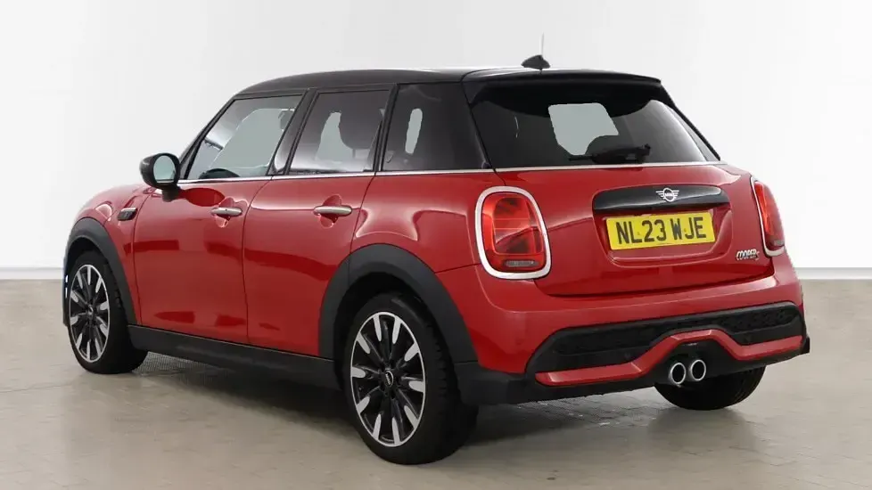 Used Mini Cooper S Exclusive 176 HP (129 kW) 2023 Red Hatchback