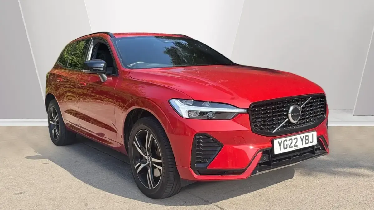 Used Volvo XC60 R-Design 250 HP (183 kW) 2021 SUV
