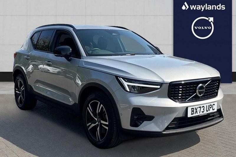 Silver Used 2023 Volvo XC40 Plus SUV | £28,240 (Fair price) - Image 1/1