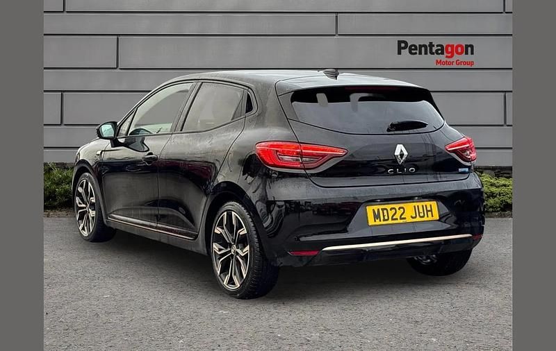 Used Renault Clio V SE 138 HP (101 kW) 2022 Black Hatchback