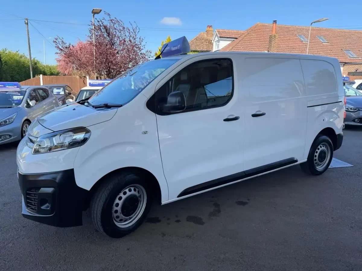 Używany Citroën Dispatch 2019 Biały Minivan