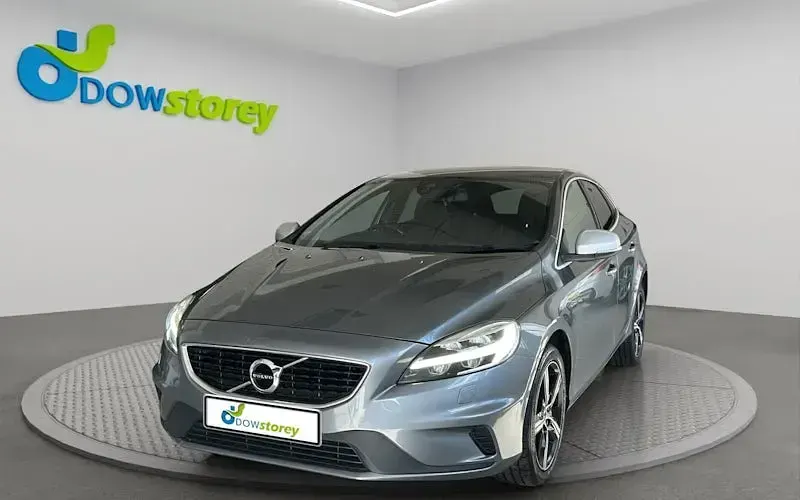 Used Volvo V40 R-Design 122 HP (89 kW) 2018 Grey Hatchback