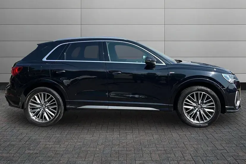 Used Audi Q3 S-Line 190 HP (139 kW) 2019 Mythos black SUV