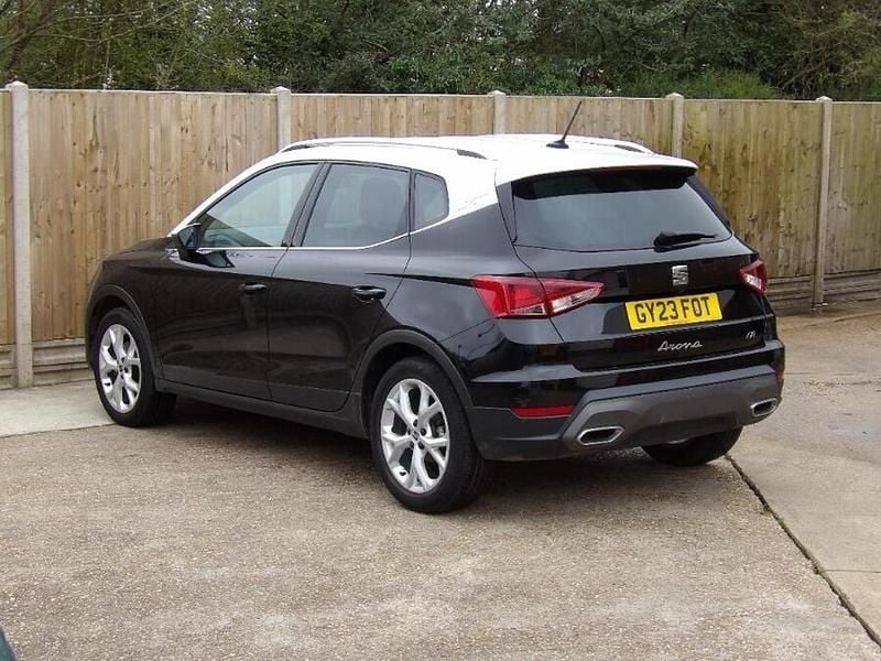 Used Seat Arona FR 108 HP (79 kW) 2023 Black SUV