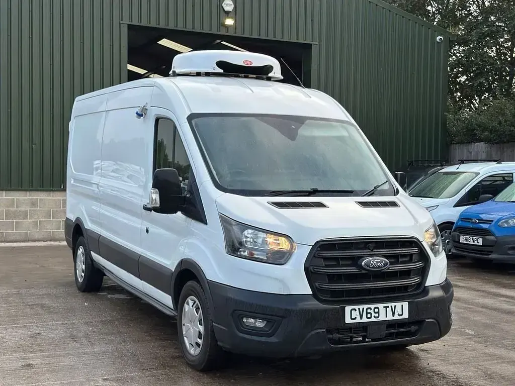 Usado Ford Transit Trend 130 CV (95 kW) 2019 Blanco Van