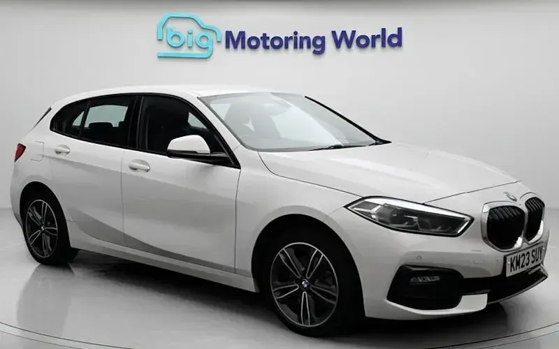 Used BMW 118 Sport Line 136 HP (100 kW) 2023 Hatchback
