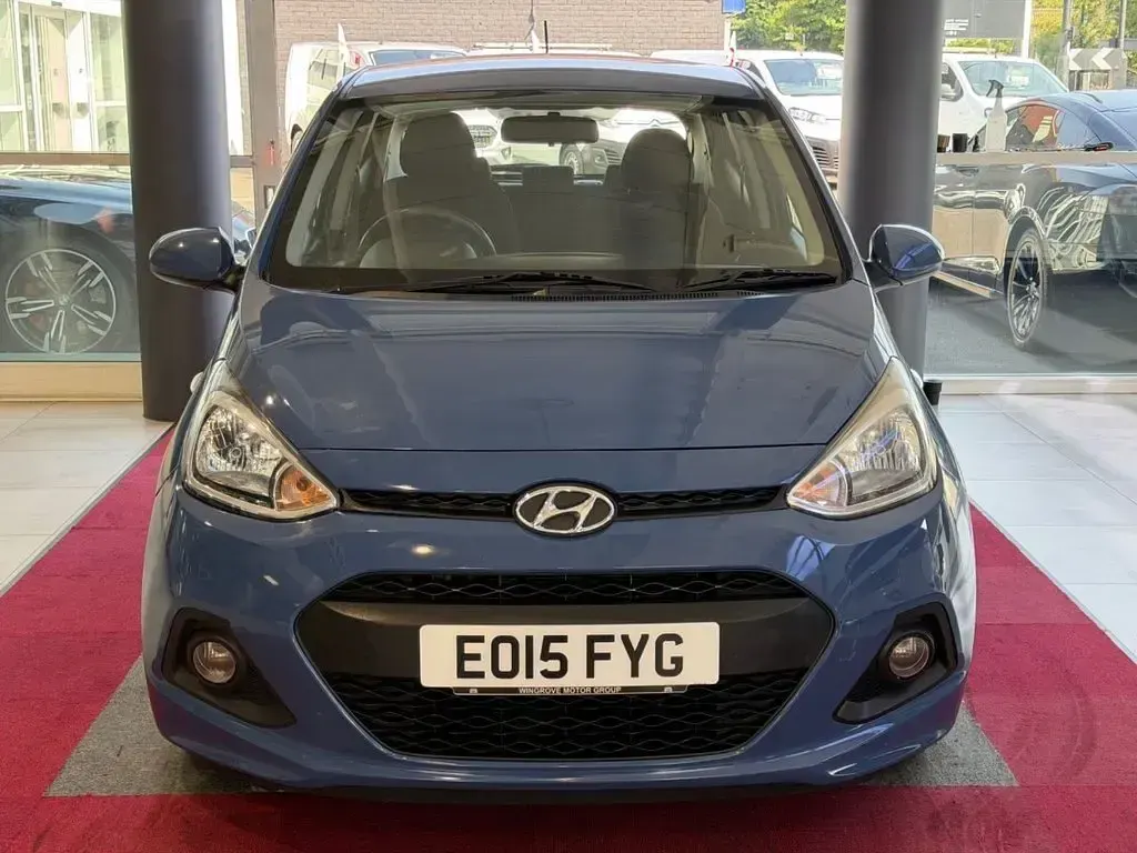 Used Hyundai i10 SE 87 HP (63 kW) 2015 Blue Hatchback