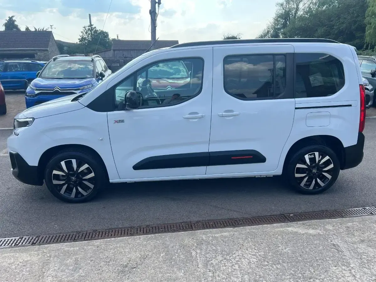 Used Citroën Berlingo 98 kW (134 HP) 2024 White MPV