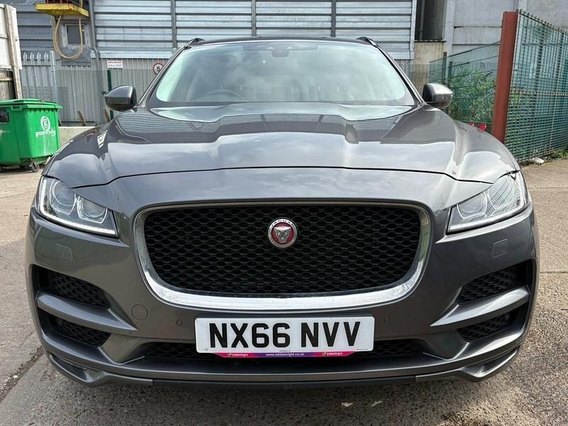 Second-hand Jaguar F-Pace Portfolio 180 CP (132 kW) 2016 Gri SUV
