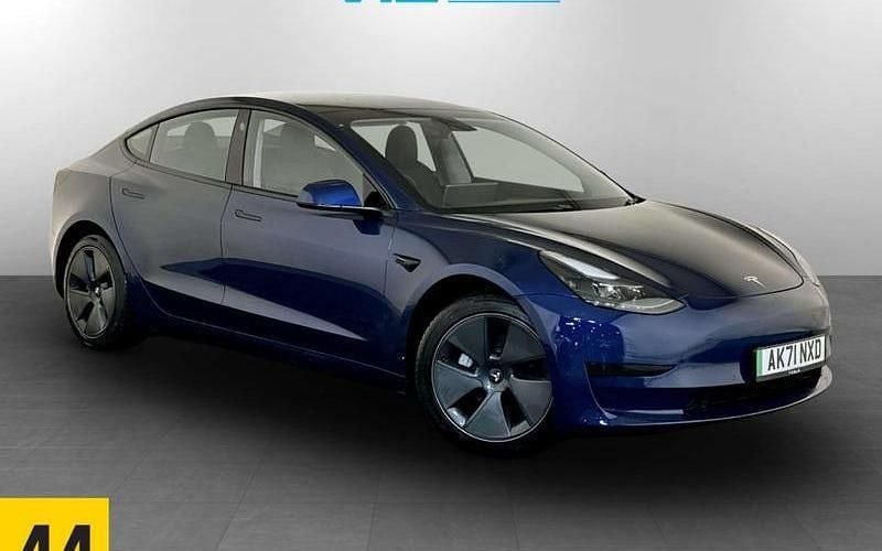 Blue Used 2021 Tesla Model 3 Standard Range Sedan | £13,895 (Fair price) - Image 1/3