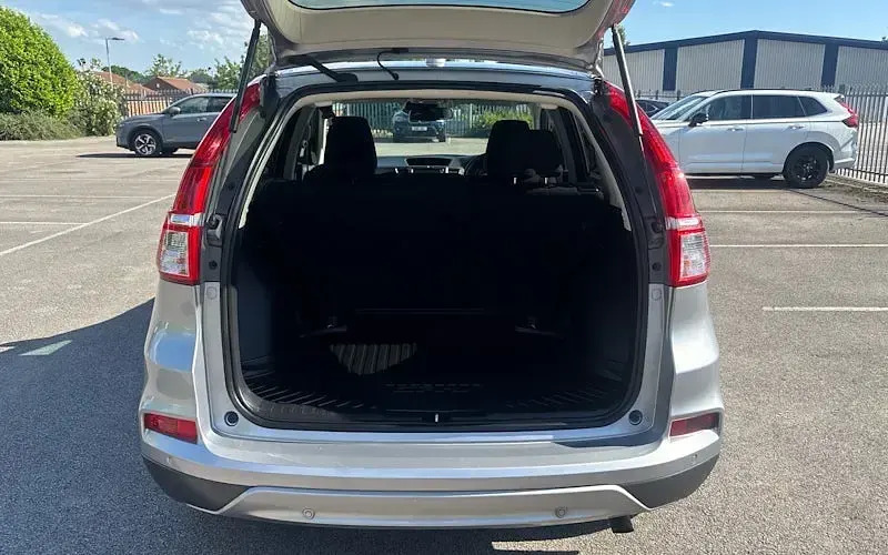 Used Honda CR-V SE Plus 155 HP (114 kW) 2018 Silver SUV