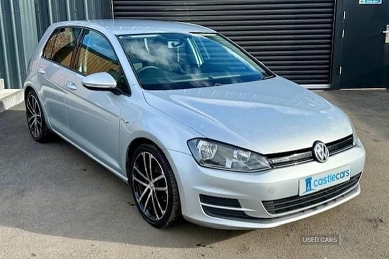 Silver Used 2016 VW Golf VII Hatchback | £8,450 (A bit pricey) - Image 1/1