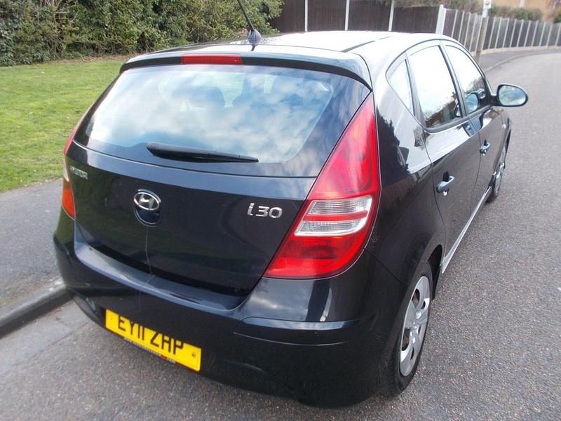 Used Hyundai i30 Classic 2011 Black Hatchback