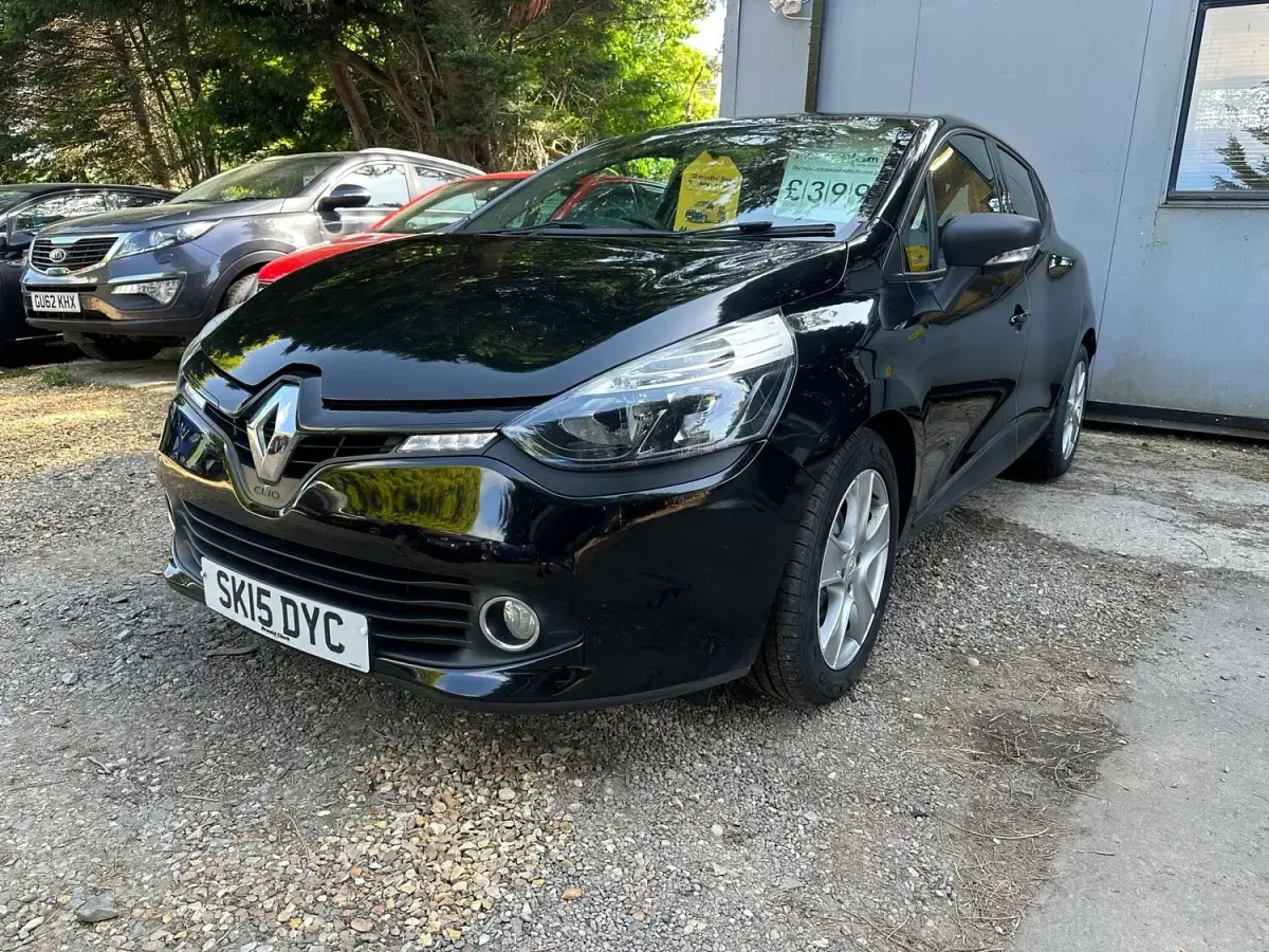 Used Renault Clio IV Expression+ 75 HP (55 kW) 2015 Black Hatchback