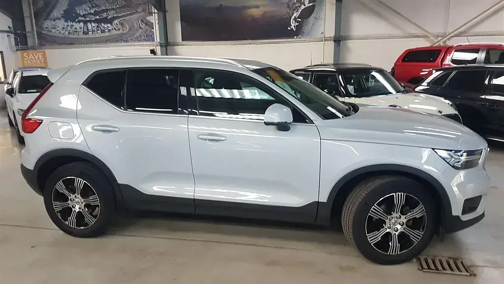 Used Volvo XC40 Inscription 163 HP (119 kW) 2020 Silver SUV