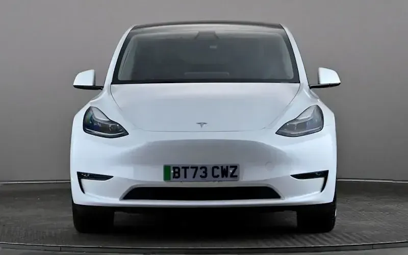 Used Tesla Model Y Long Range AWD 286 kW (389 HP) 2025 SUV