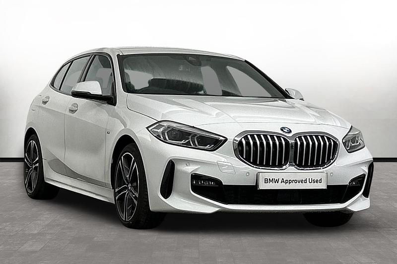 Used BMW 118 M Sport 134 HP (98 kW) 2024 White Hatchback