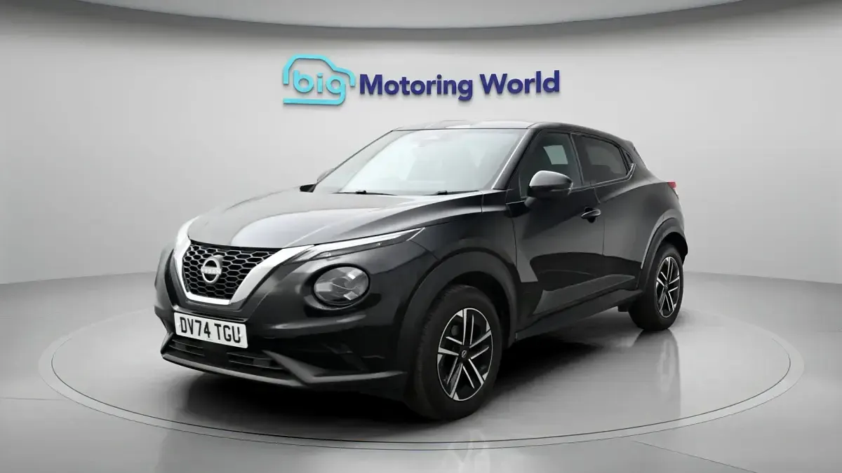 Used Nissan Juke N-Connecta 114 HP (83 kW) 2024 Black SUV