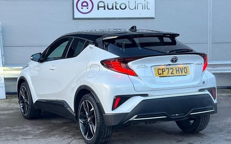 Used Toyota C-HR Sport 122 HP (89 kW) 2023 White SUV