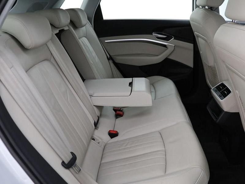 Used Audi e-tron Advanced 230 kW (313 HP) 2021 White SUV