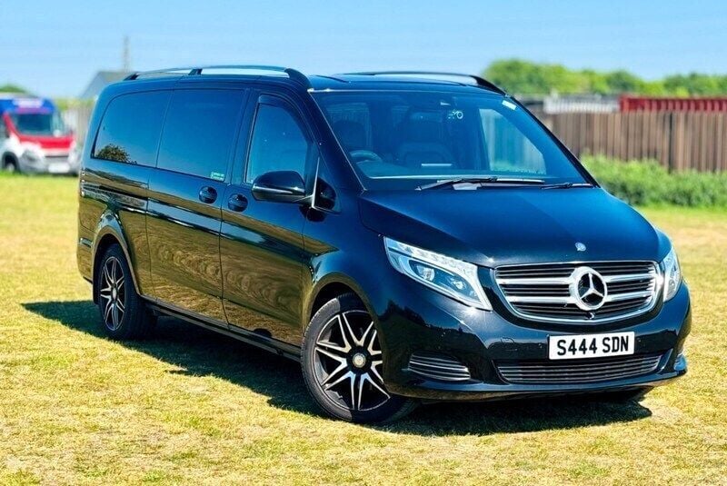 Black Used 2017 Mercedes V250 MPV | £27,990 (Expensive) - Image 1/4