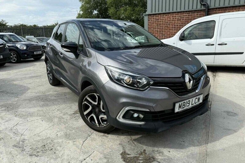 Grey Used 2019 Renault Captur Iconic SUV | £10,595 (Fair price) - Image 1/1