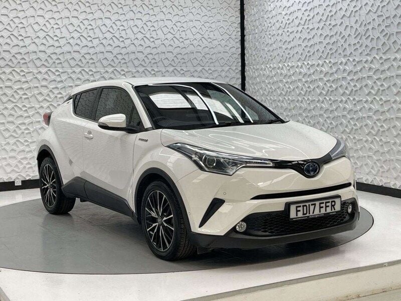 White Used 2017 Toyota C-HR SUV | £15,000 (Good price) - Image 1/4