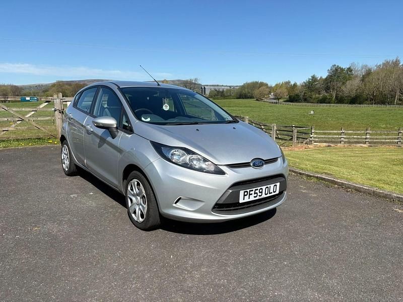 Used Ford Fiesta 2010 Silver Hatchback